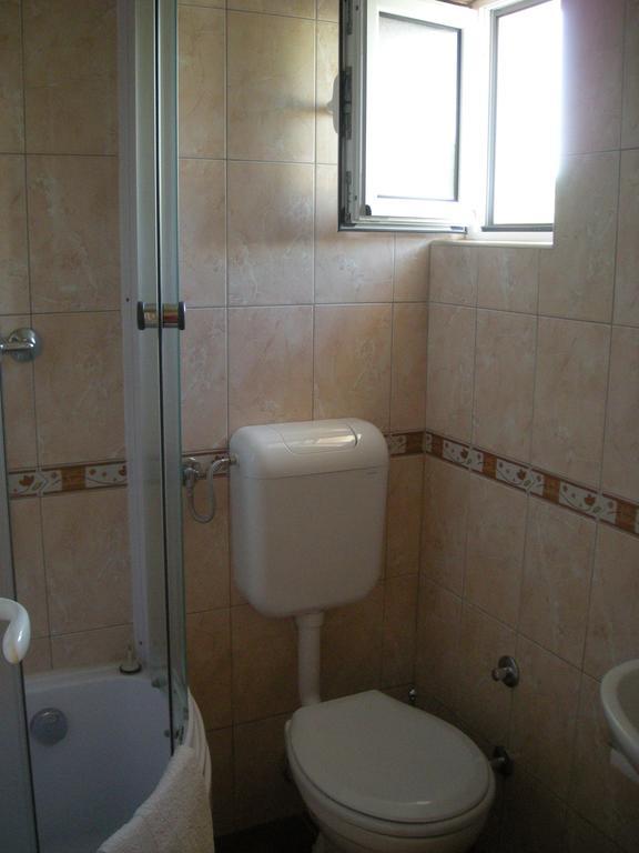 Apartments Adriatika Budva Rum bild