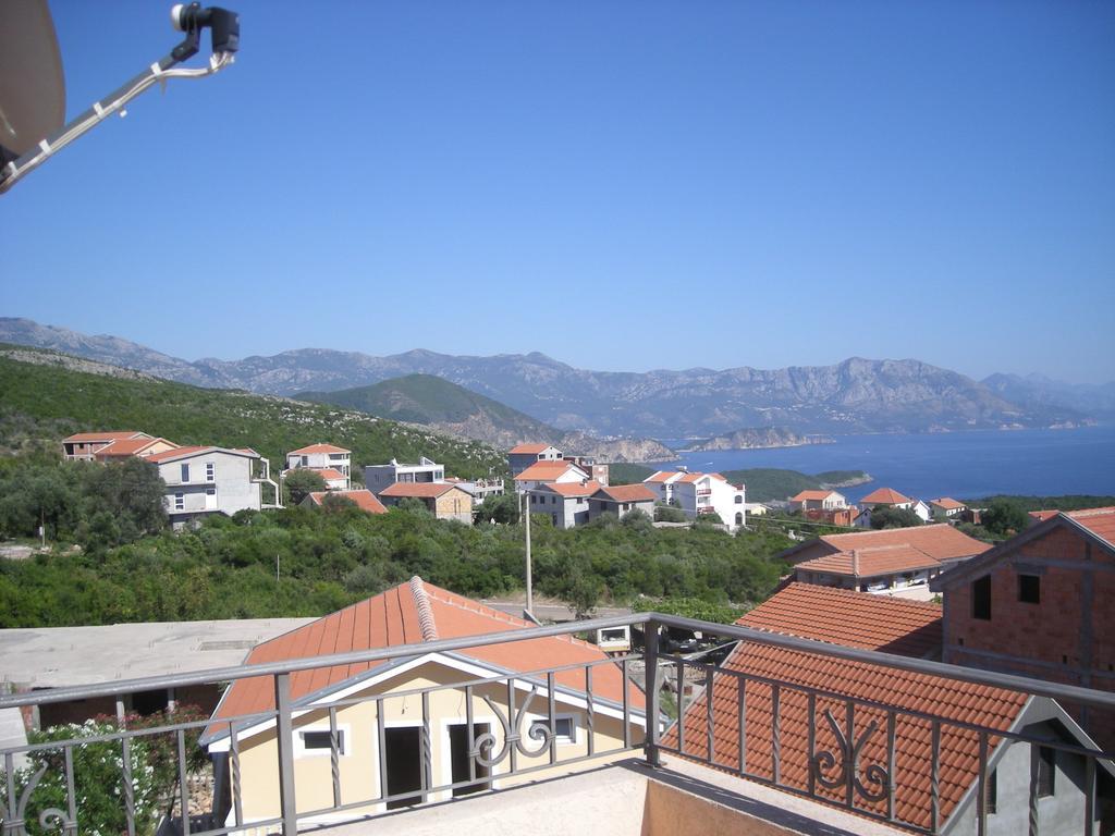 Apartments Adriatika Budva Rum bild