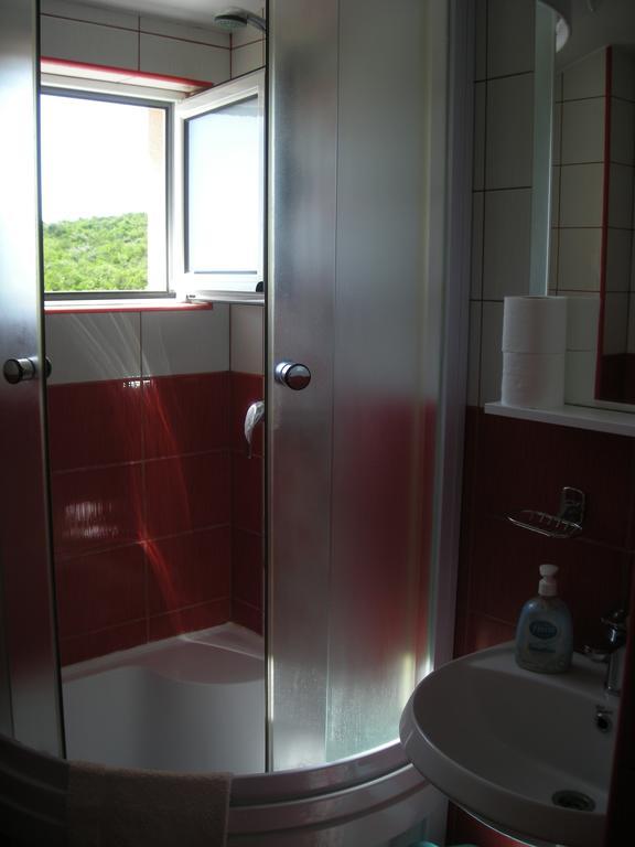 Apartments Adriatika Budva Rum bild